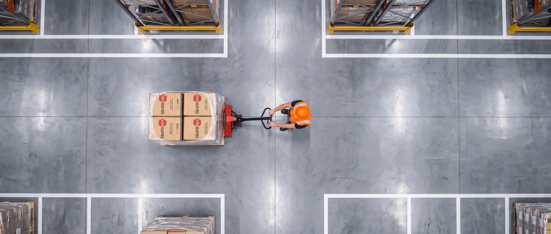GRAPH-HEX pallets moved inside Larpen warehouse